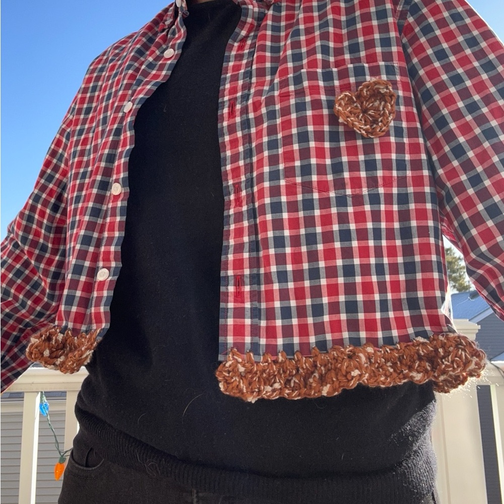 Crop top with crochet trim - Picture 2 of 7